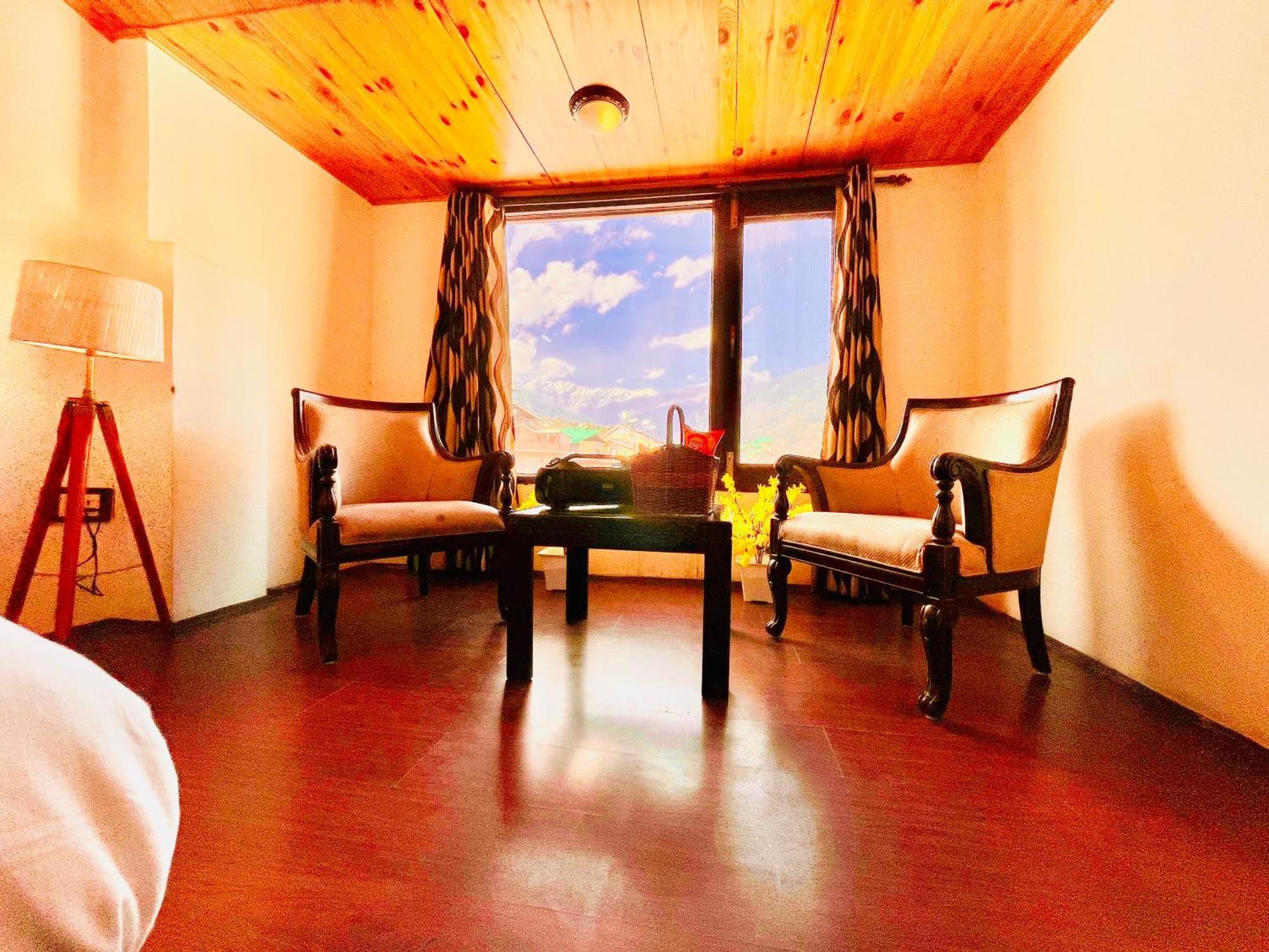 Hotel The North Wind In City Center, Manali Ngoại thất bức ảnh