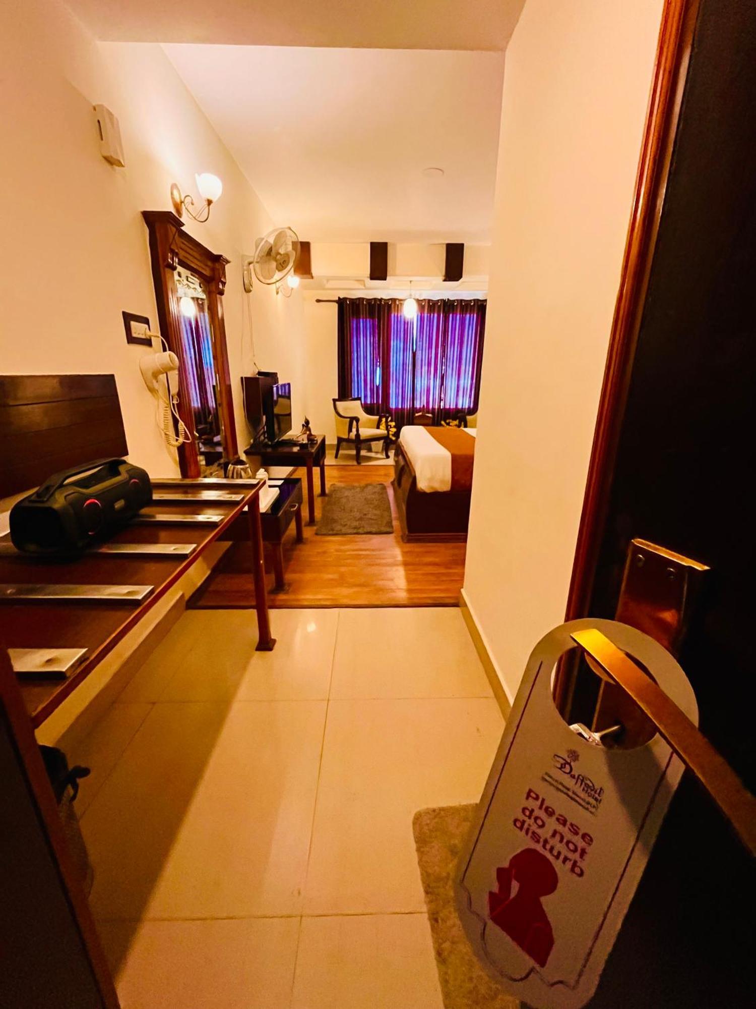 Hotel The North Wind In City Center, Manali Ngoại thất bức ảnh